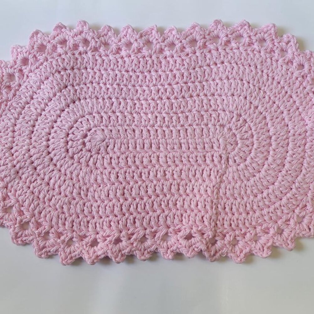 Charming Hand-Crocheted Oval Placemat NEW
